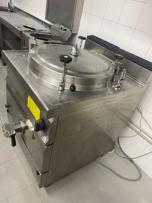 Panela de pressão basculante industrial, usada mas em bom estado