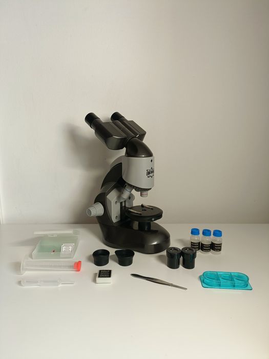 Microscópio de Visor Binocular - EduScience