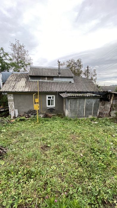 Продаж будинок з участком