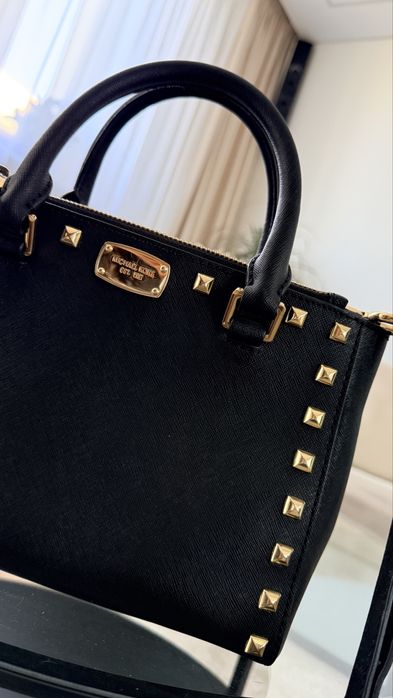 Czarna torebka michael kors skora licowa