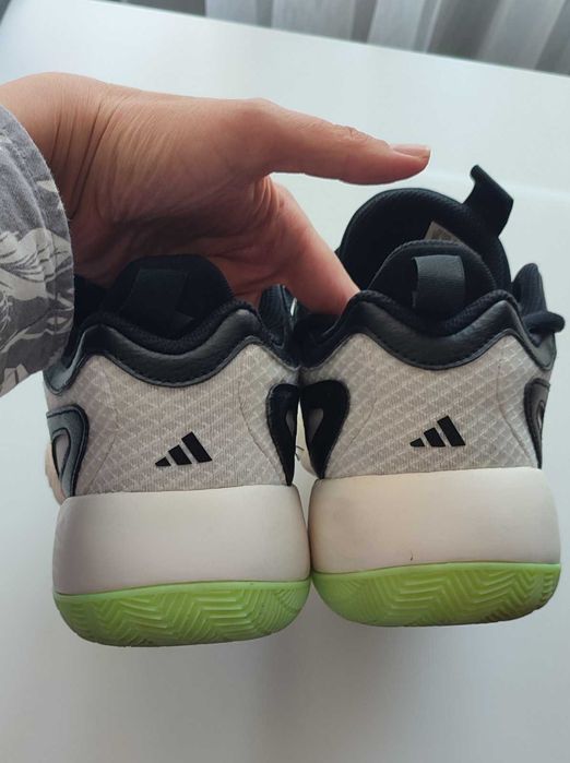 Кросівки адідас Adidas: 1 450 грн. - Кроссовки для города Луцк на Olx