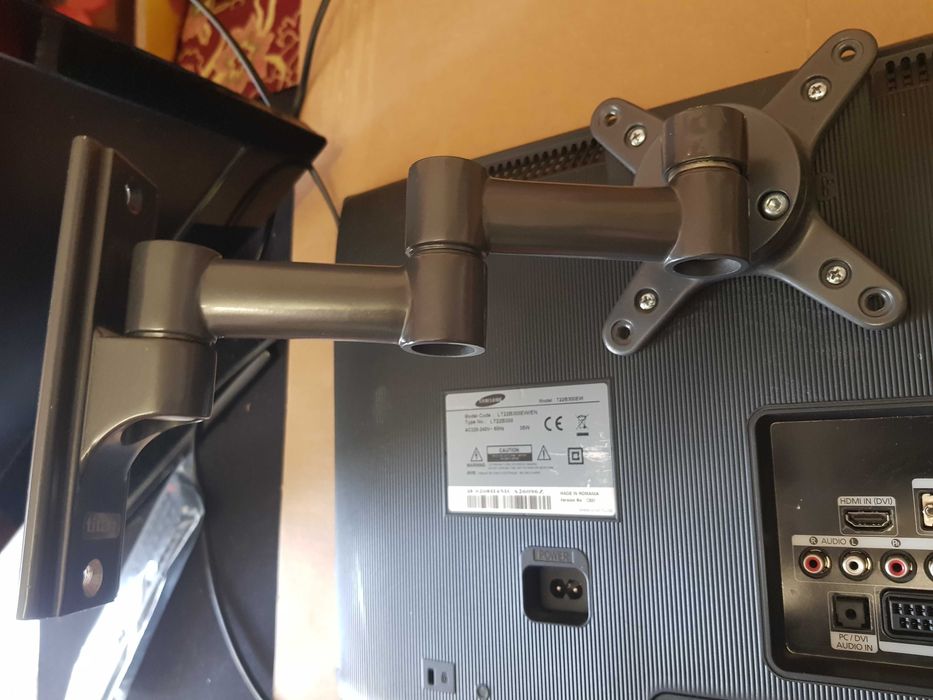 Телевізор Samsung LT22B350EW