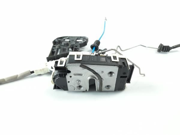 Fechadura / fecho porta frente esquerdo MERCEDES-BENZ Classe A (W176)