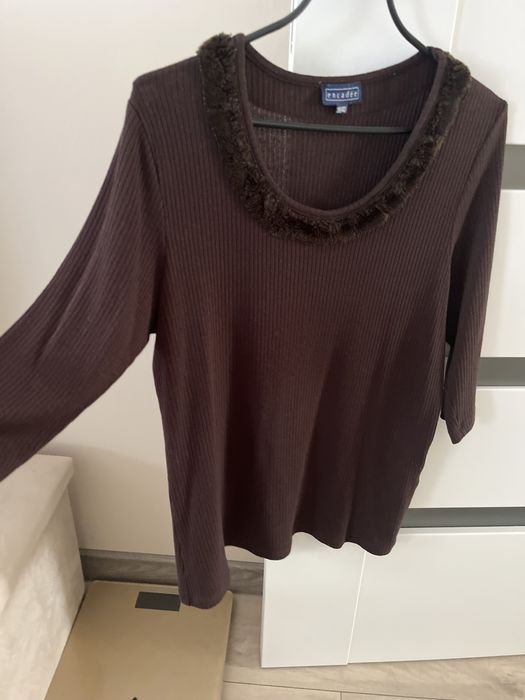 Bluzeczka z 3/4 rekawem