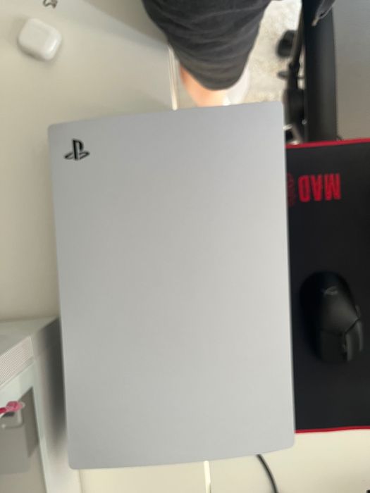 Plastation 5  sony