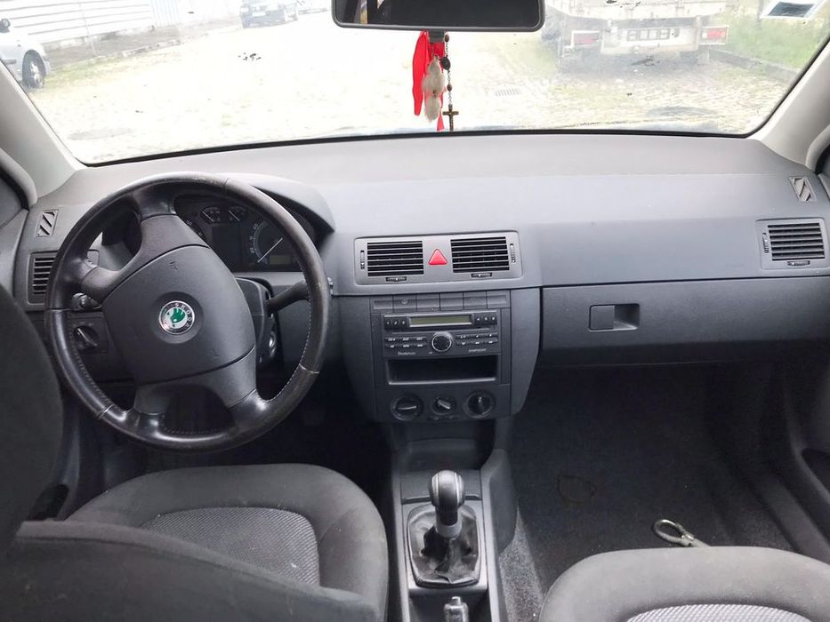 Skoda Fabia Break 1.2cc 2006 - Para Peças