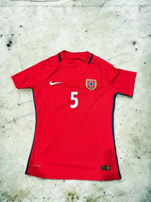 Koszulka piłkarska Nike Guro Bergsvand Norwegia norway meczowa Vapor czerwona