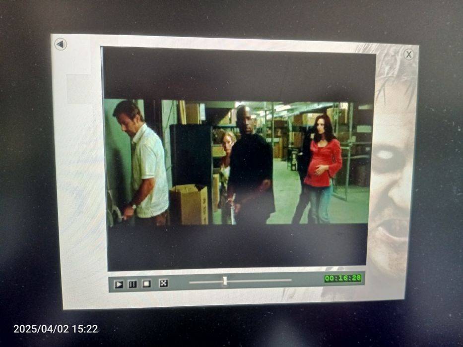 Świt żywych trupów - Film na dwóch płytach VCD - polski lektor