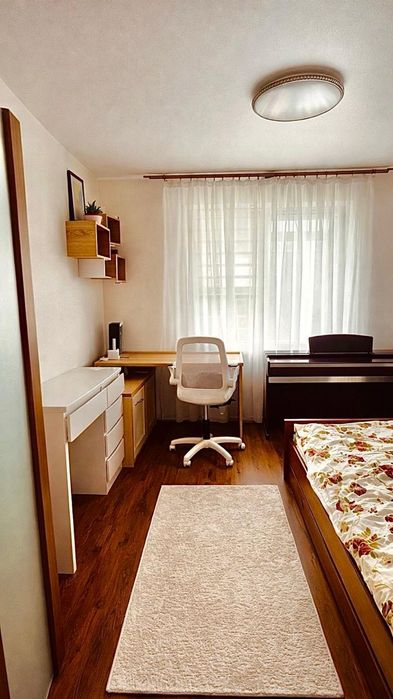 Продам 2к. квартиру Проспект Красной калины 35 .