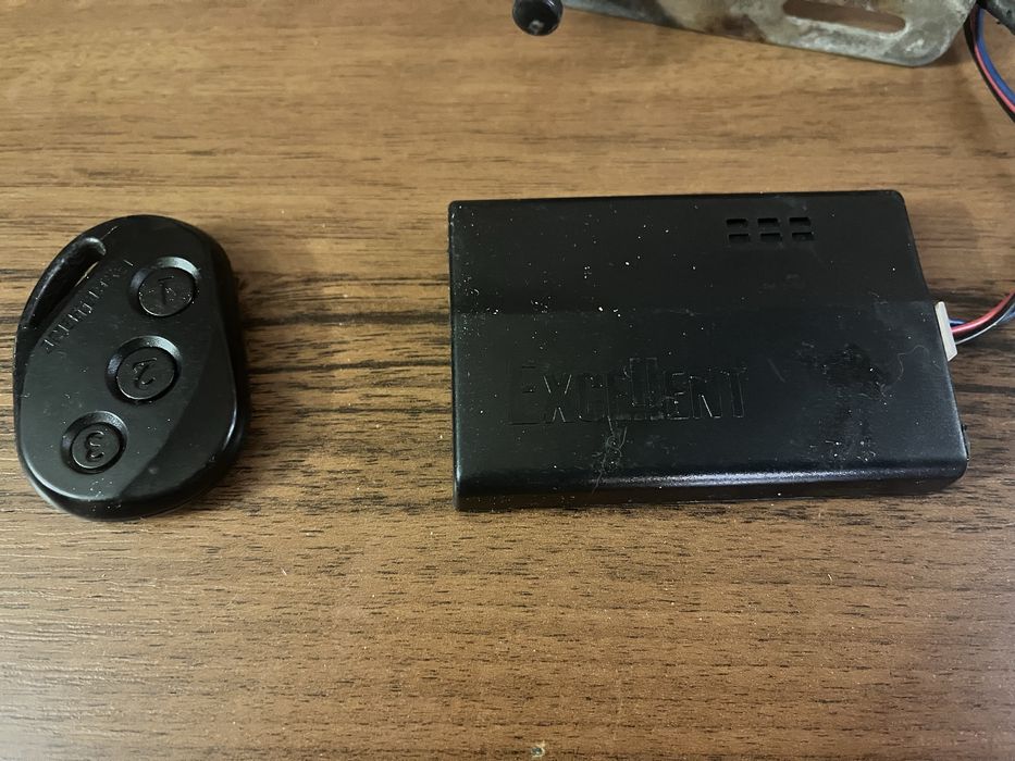 Автосигналізація Excellent