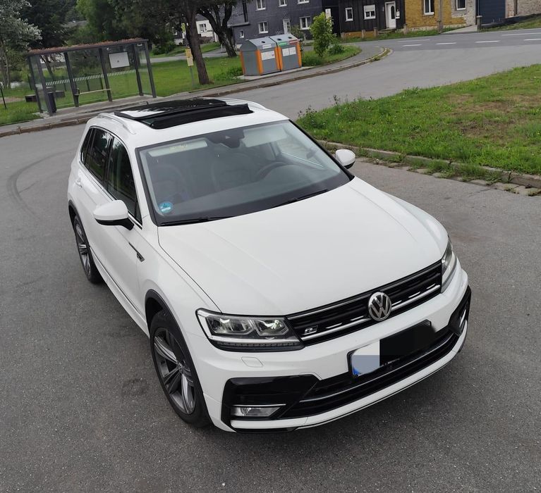 VW Tiguan 2.0Tsi/R*Line/DSG/Pani/Virtual/360*Kamery/Webasto/Skóra/Ledy