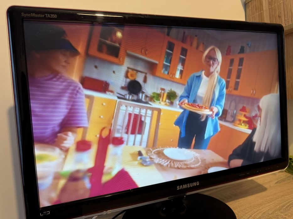 Monitor/tv SAMSUNG 24 cale