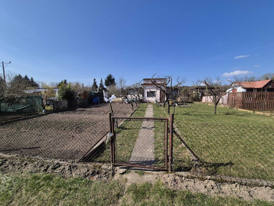 Ogródek działkowy 300 m² działka ROD Rokita ogròd „Przyszłość” w Brzegu Dolnym ul. Aleja Fiołkowa 73
