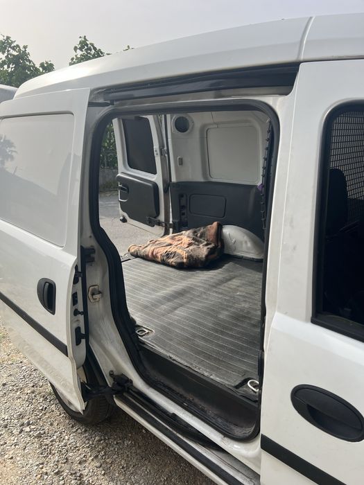 Opel combo 1.3 cdti 180mil km