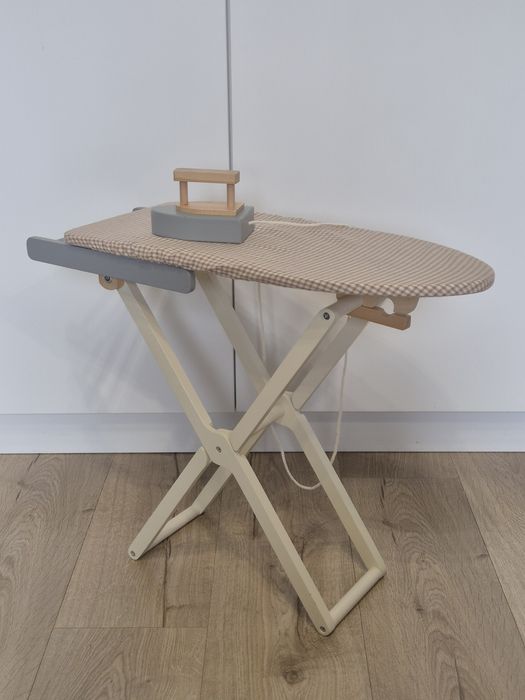 Zabawkowa deska do prasowania i żelazko | ZARA Home | drewniane