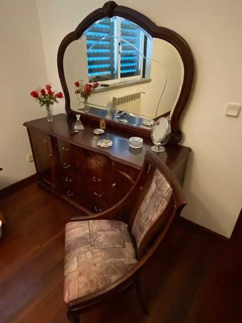 Vendo Mobília de Quarto