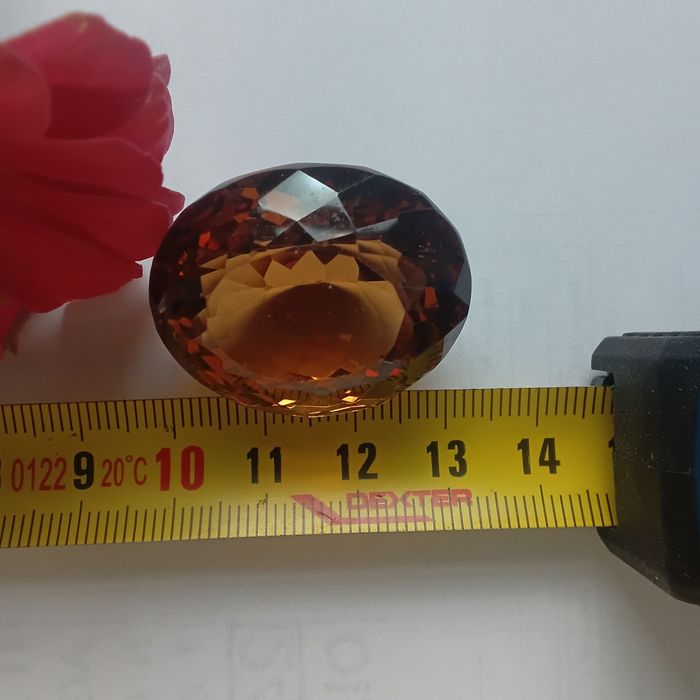 Topázio Natural Enorme.     109,20ct