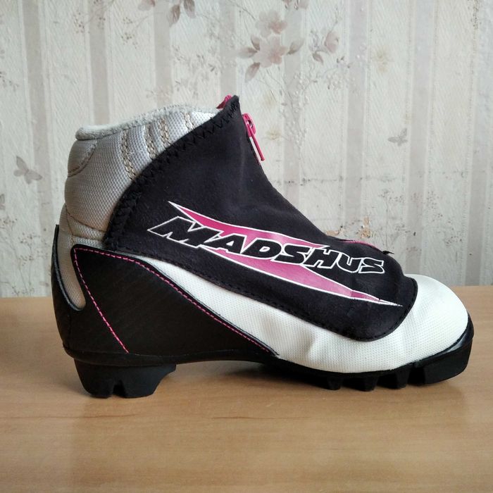 Dziecięce buty narciarskie biegowe MADSHUS BUTTERFLY roz.eu-32