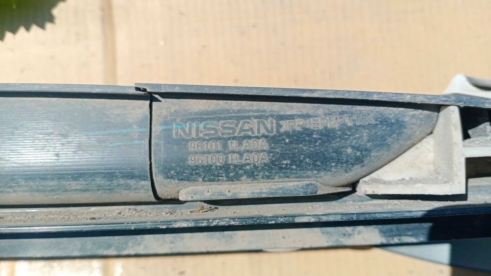 Левая подножка порог Infiniti QX56/QX80 Nissan Patrol/Armada Y62