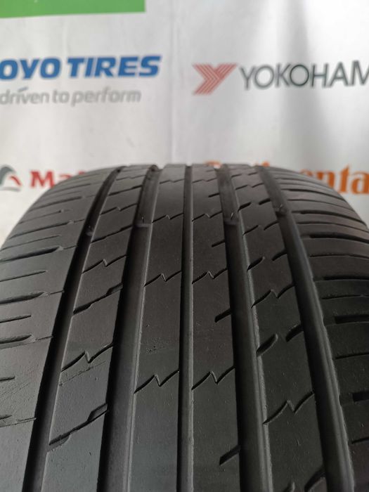 Літня шина 295/35 R21  Tracmax x-privilo rs01+