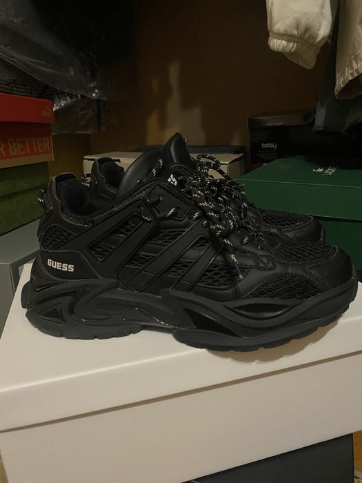 Кросівки   Guess