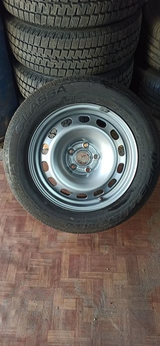 Шина на дисках lassa 215/60 r16