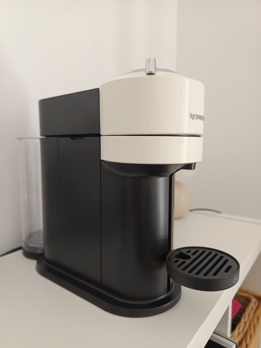 Ekspres kapsułkowy DELONGHI Nespresso Vertuo Next ENV120.W Biały