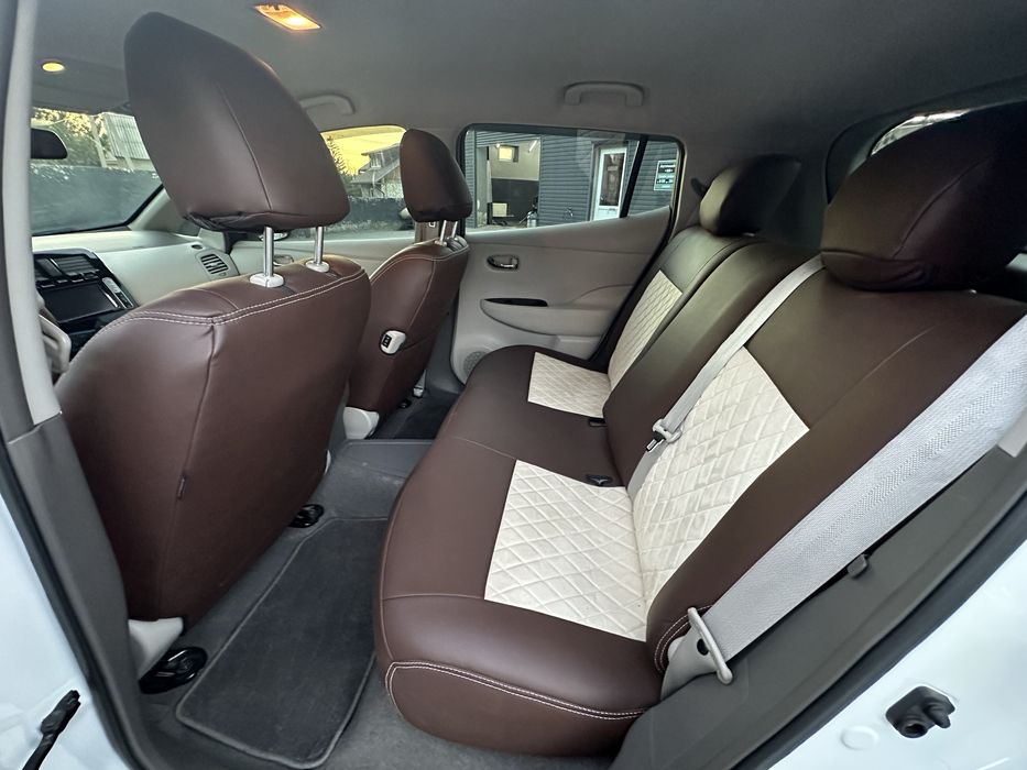 Машина авто в аренду Каменское такси Ниссан Nissan Leaf 24