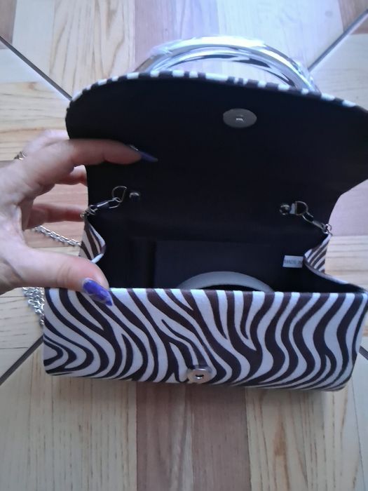 Piękna Nowa torebka. Polecam.