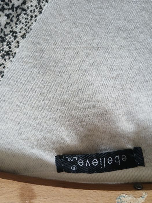 Sweter damski Ebelieve. Rozmiar L/XL.