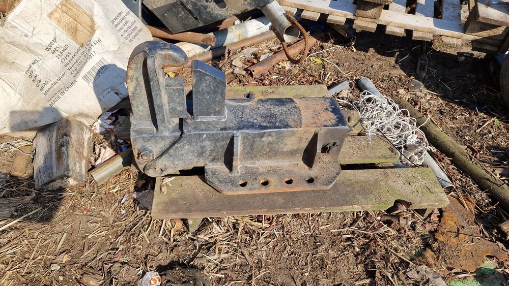 Zaczep hak uchwyt hydrauliczny jcb 160/01063