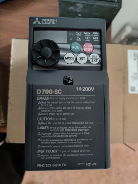 Variador Mitsubishi D700 SC