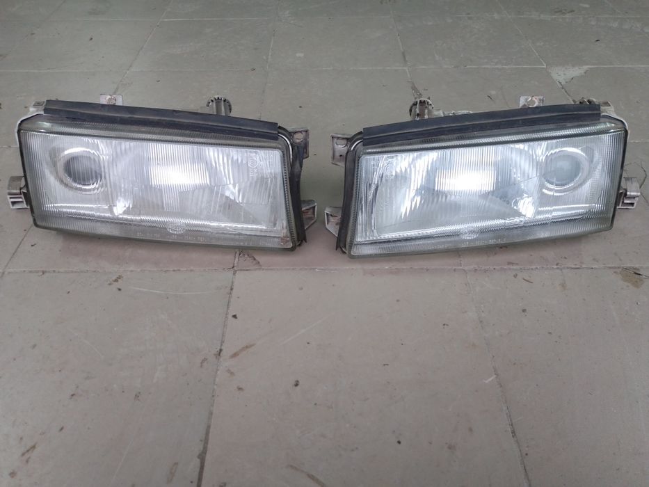 Передні фари лампи Skoda Octavia