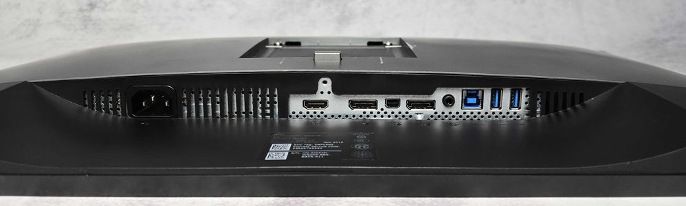 Монітор безрасковий 27" Dell UltraSharp U2717D 2560*1440 QuadHD 16:9 IPS (клас "В") + Гарантія 12 місяців