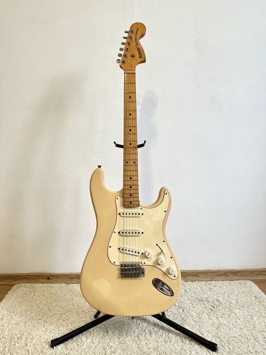 fender stratocaster japan - Купить электрогитары - Цена на OLX.ua