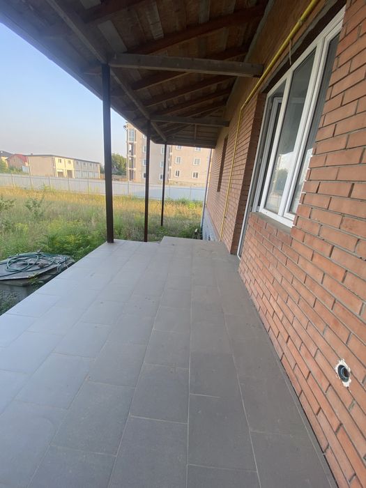 Продаж будинку