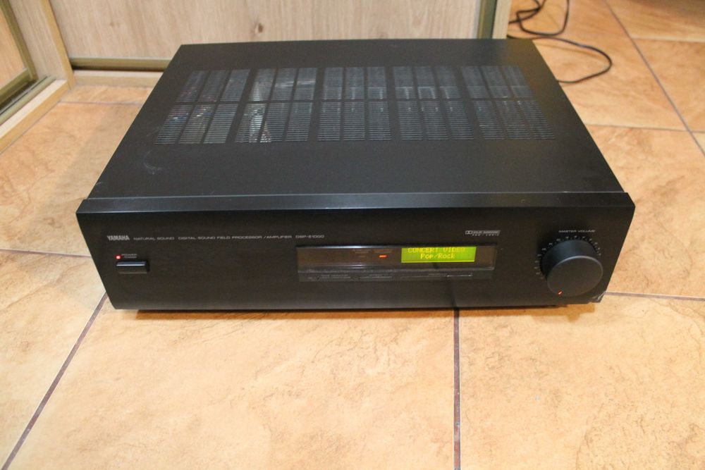 Wzmacniacz / procesor Yamaha DSP-E1000