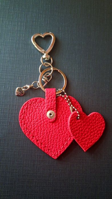 Prezent na Walentynki /serduszko / brelok do kluczy/zawieszka do toreb
