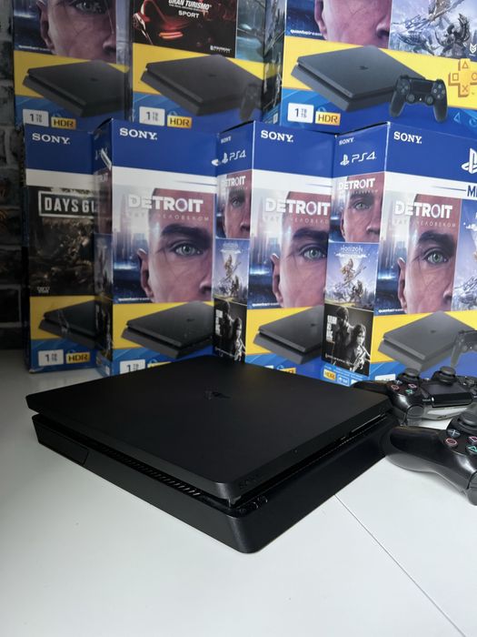 Ps4 slim 1 tb - 20 игр - 2 геймпада