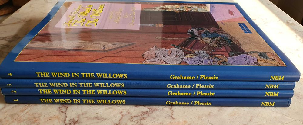 Conjunto de 4 livros usados de banda desenhada The Wind in The Willows