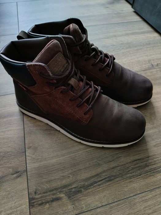 Skórzane buty Levi's
