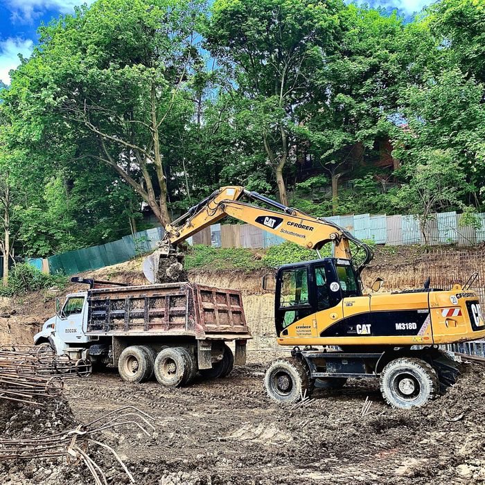 Копка котлованів | Земляні роботи | Демонтаж будинків | Гідромолот