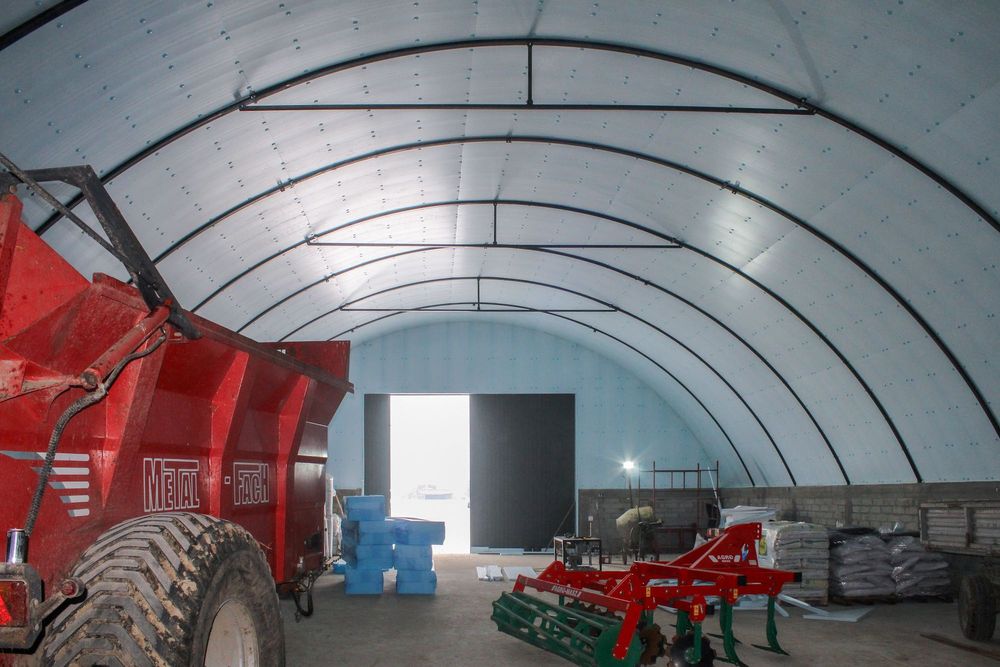 Izolacja Dachu Kurnika Tuczarni Obory Hali Płyta Styrodur XPS AGRO