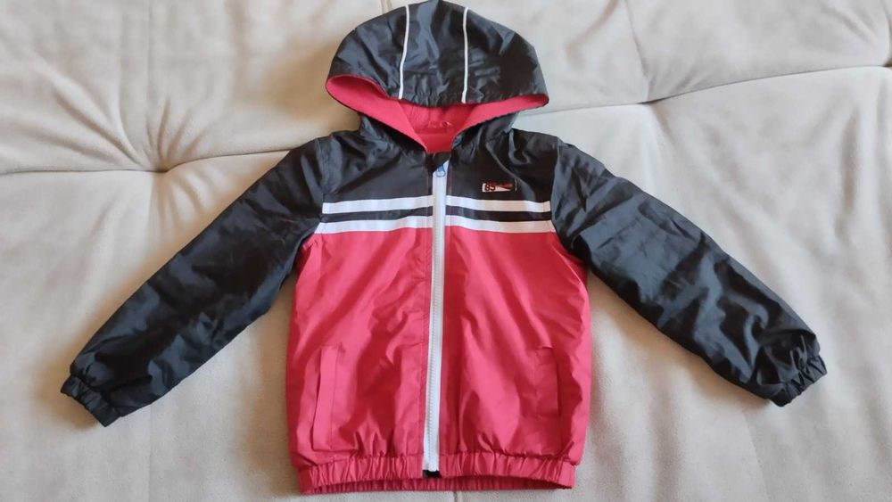 Весенняя куртка ветровка