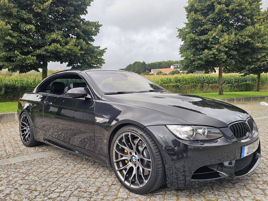 BMW M3 e93  2011