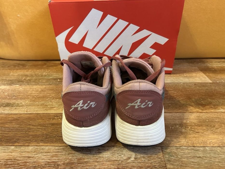 Продам Кросівки Nike Air