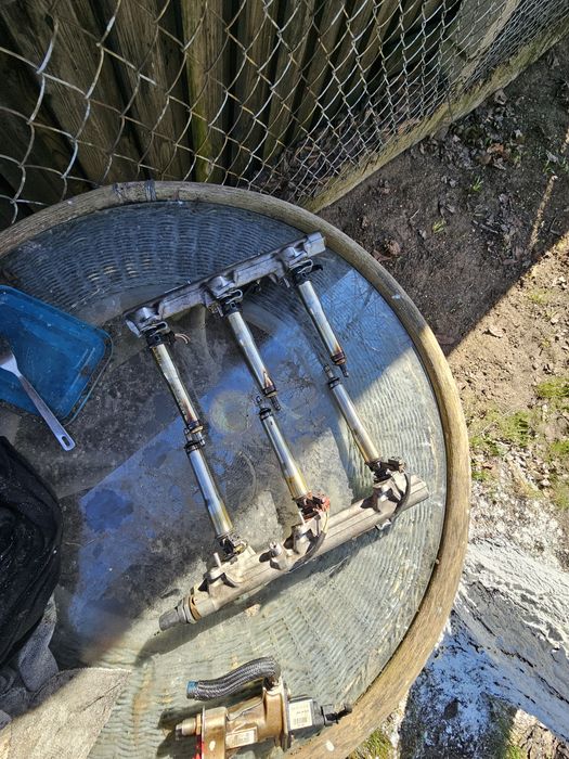 Wtryskiwacz wtryski paliwa Mercedes W219 W211 W204 W212 3.5 CGI