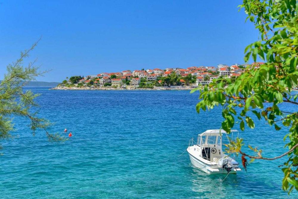 Apartament z basenem 40m od morza Chorwacja