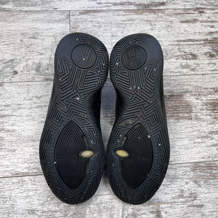 Кросівки Nike Kyrie Flytrap 2 A04436-004 розмір 42,5 оригінал
