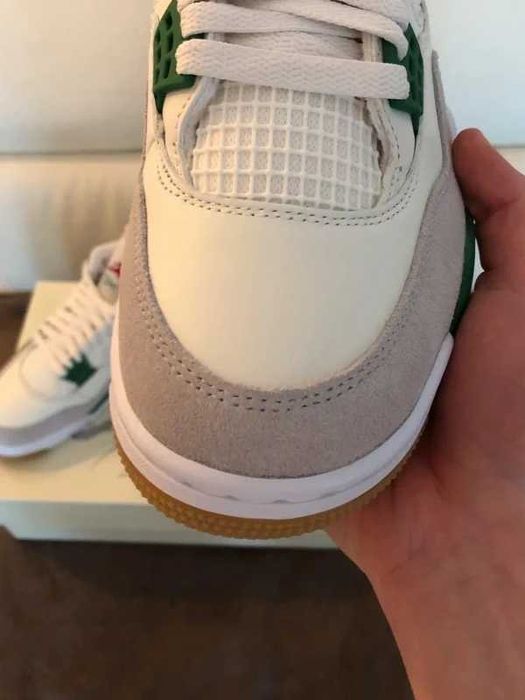 Jordan 4 Retro SB Pine Green R.41